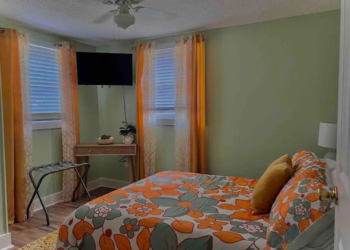 Rattlers Retreat, 2 Bedroom At Famu Сasa de vacaciones